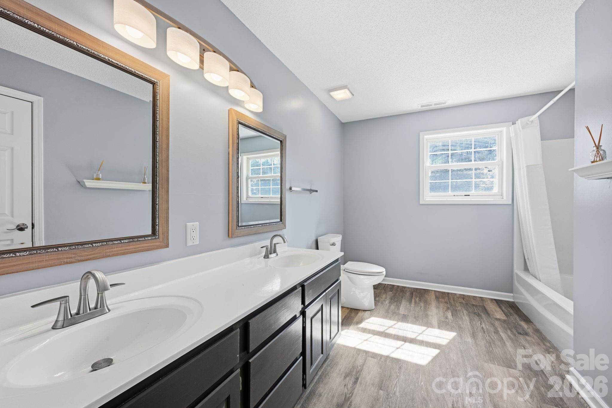 Eagle Harbor - Residential