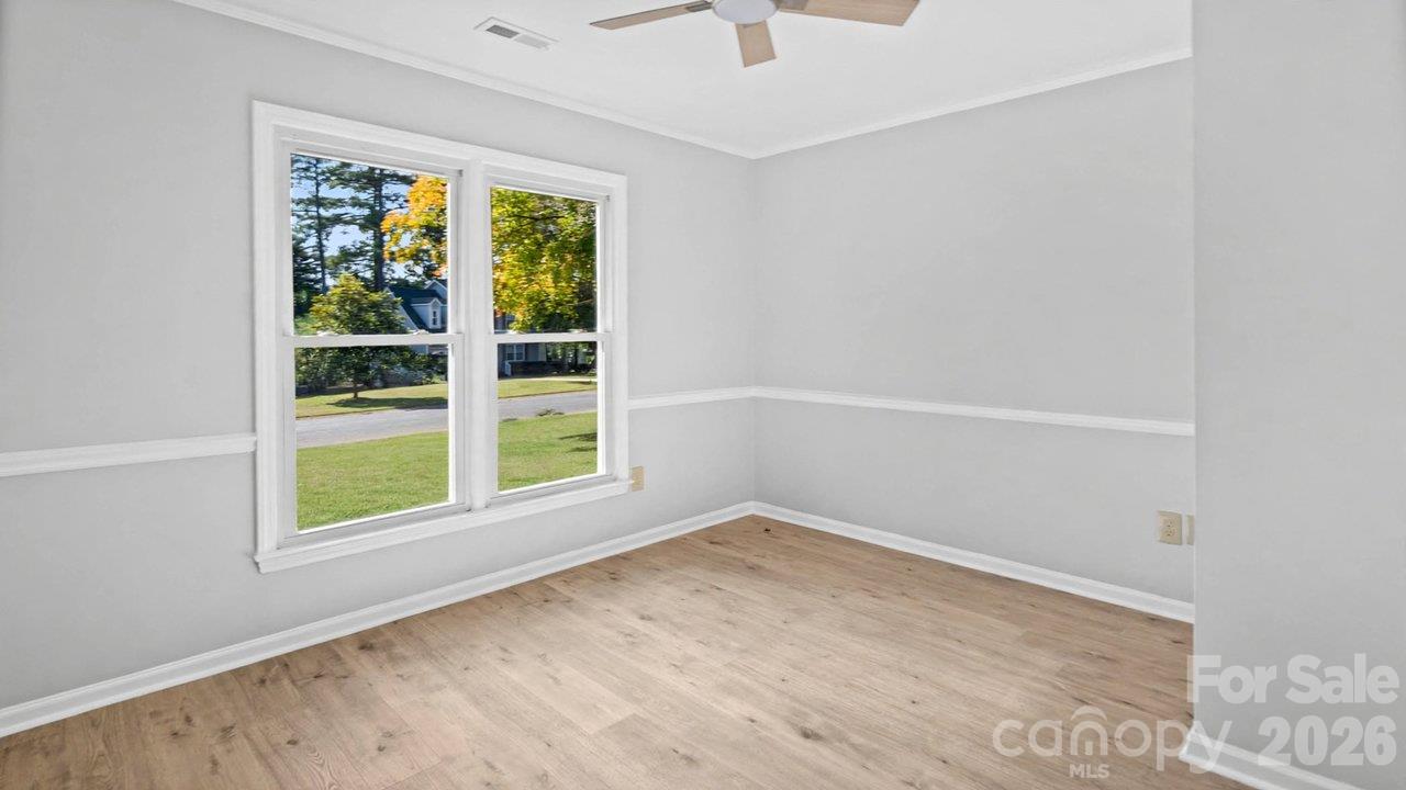 1404 Abbey Place Drive
