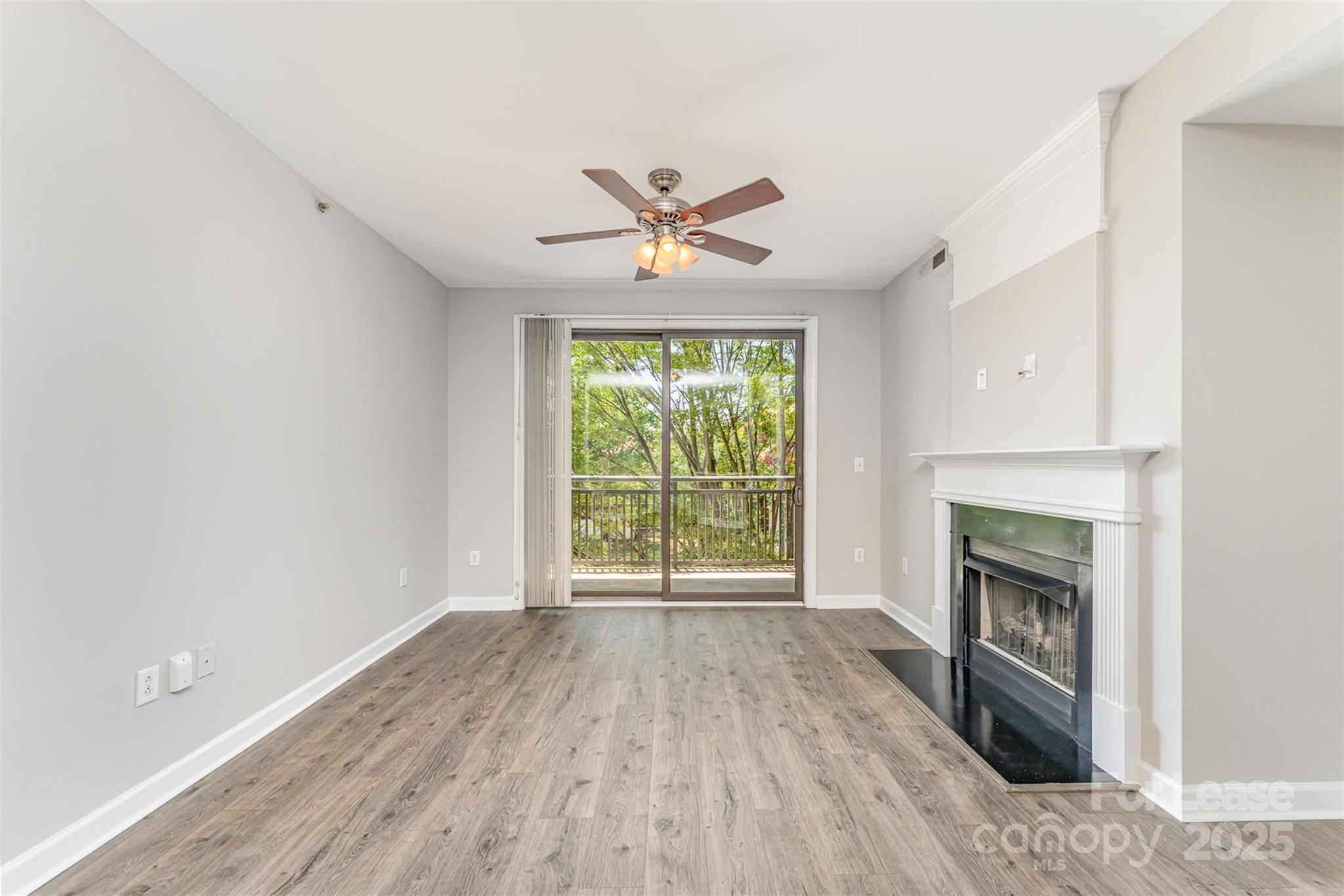 718 W Trade Street 314