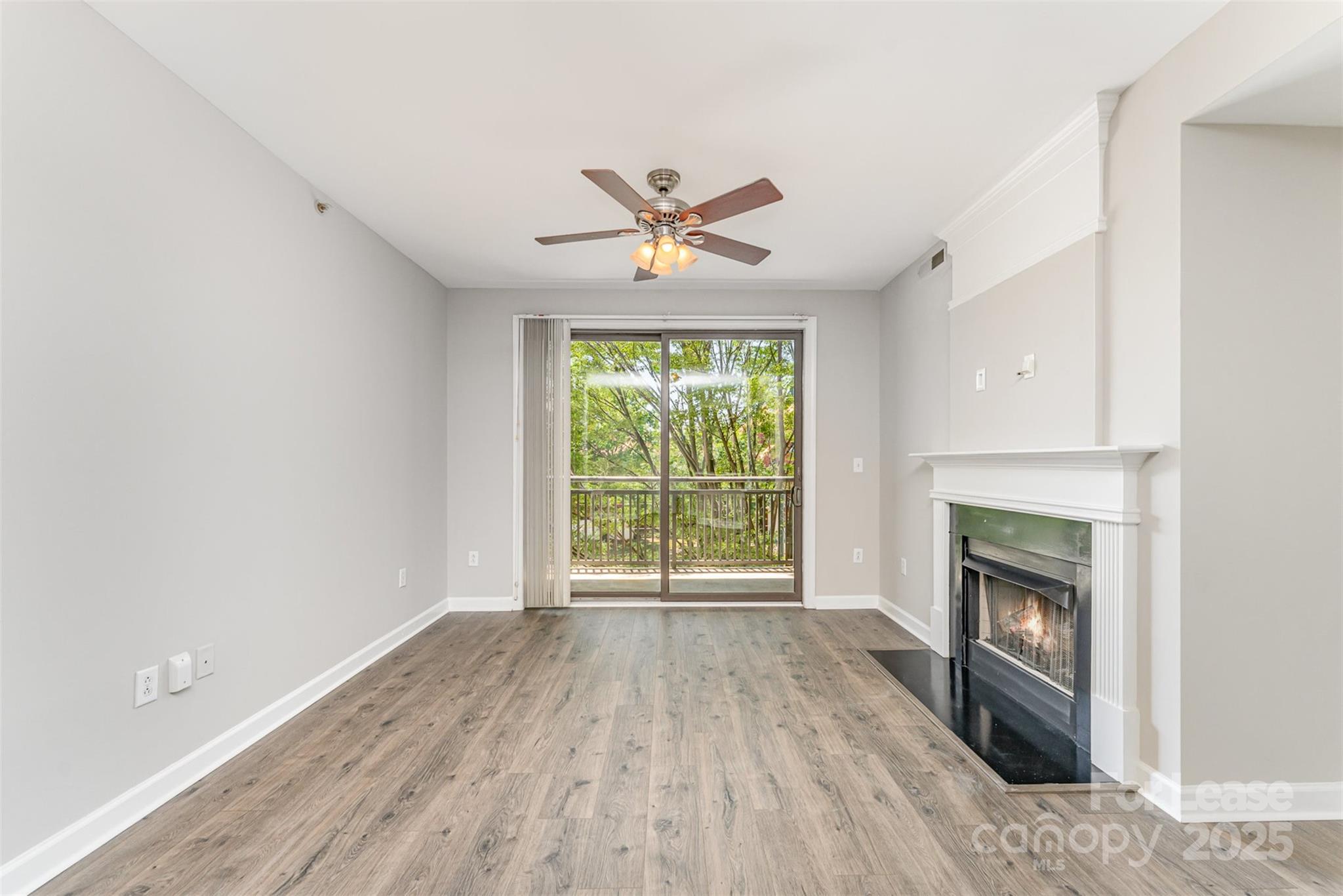 718 W Trade Street 314