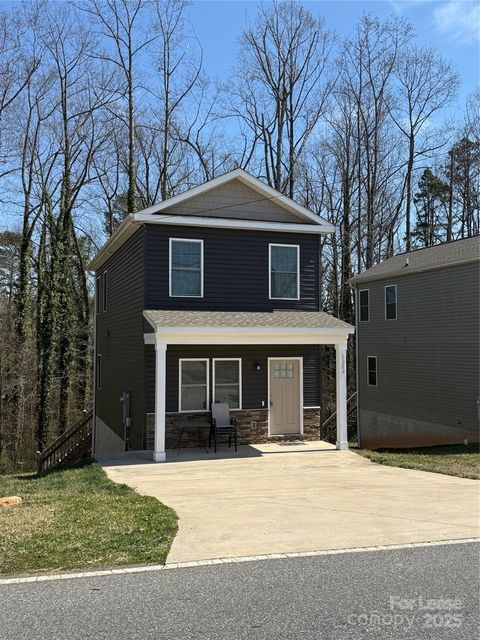 1084 20th Street NE Hickory NC 28601