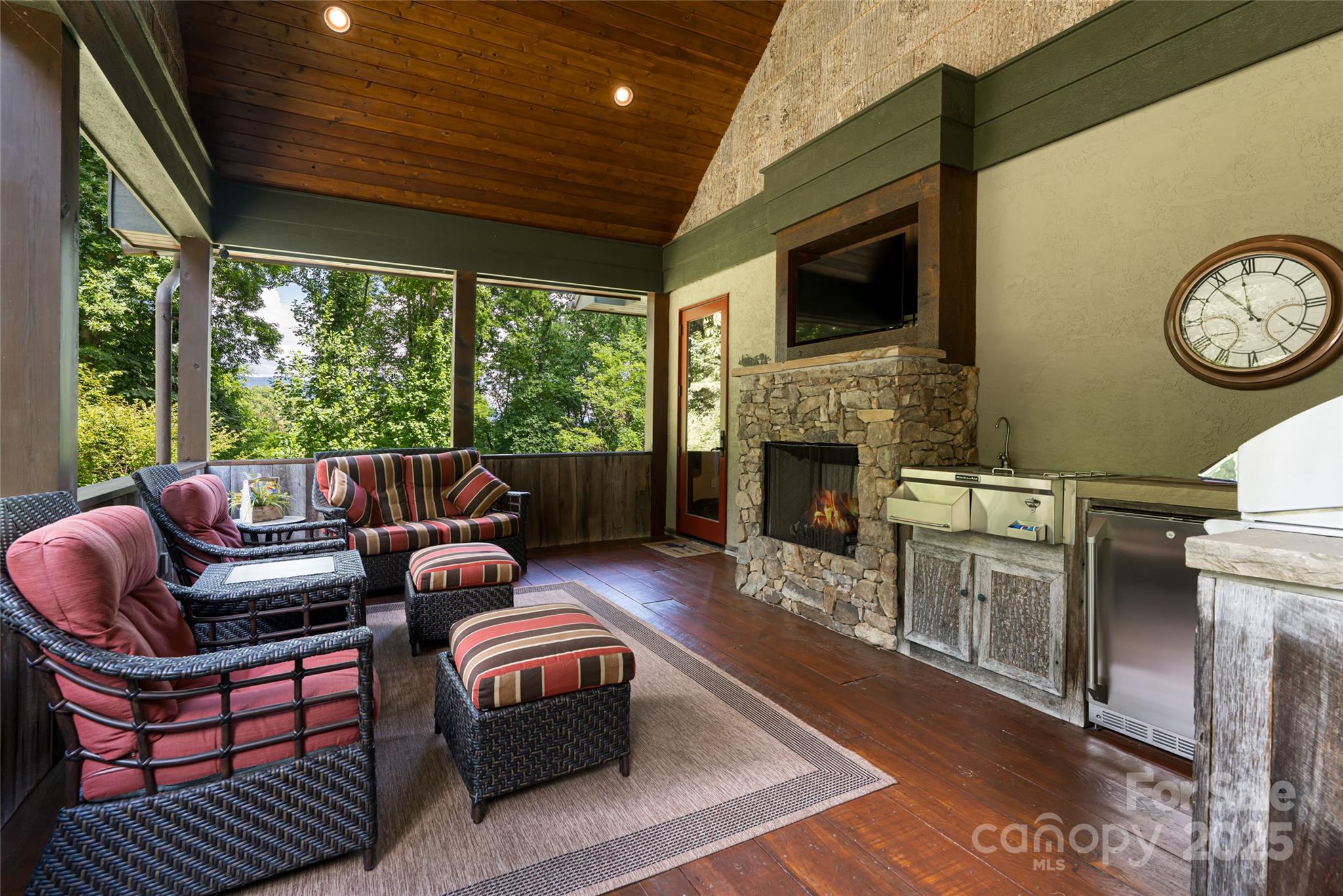 Whispering Woods - Residential