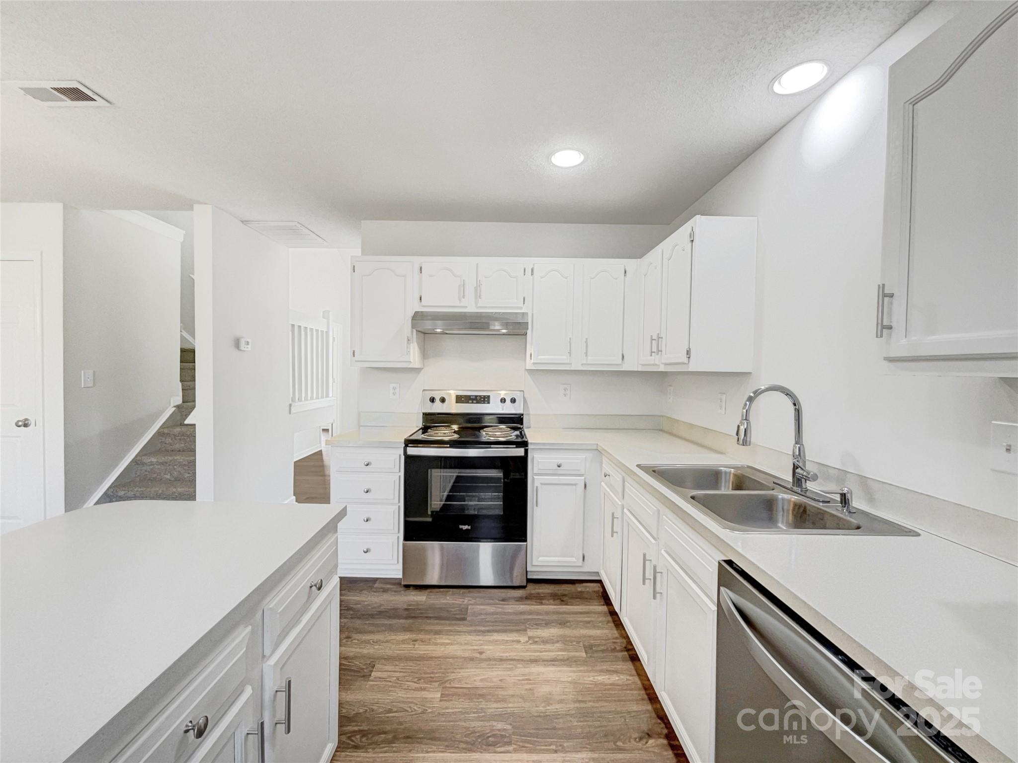 9028 Four Mile Creek Road