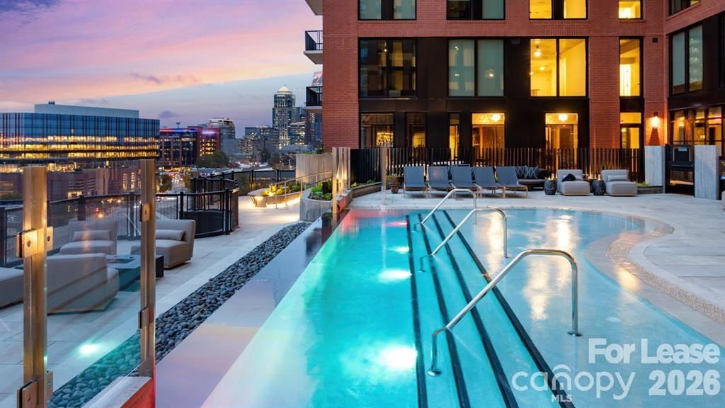 124 E Kingston Avenue B1-B