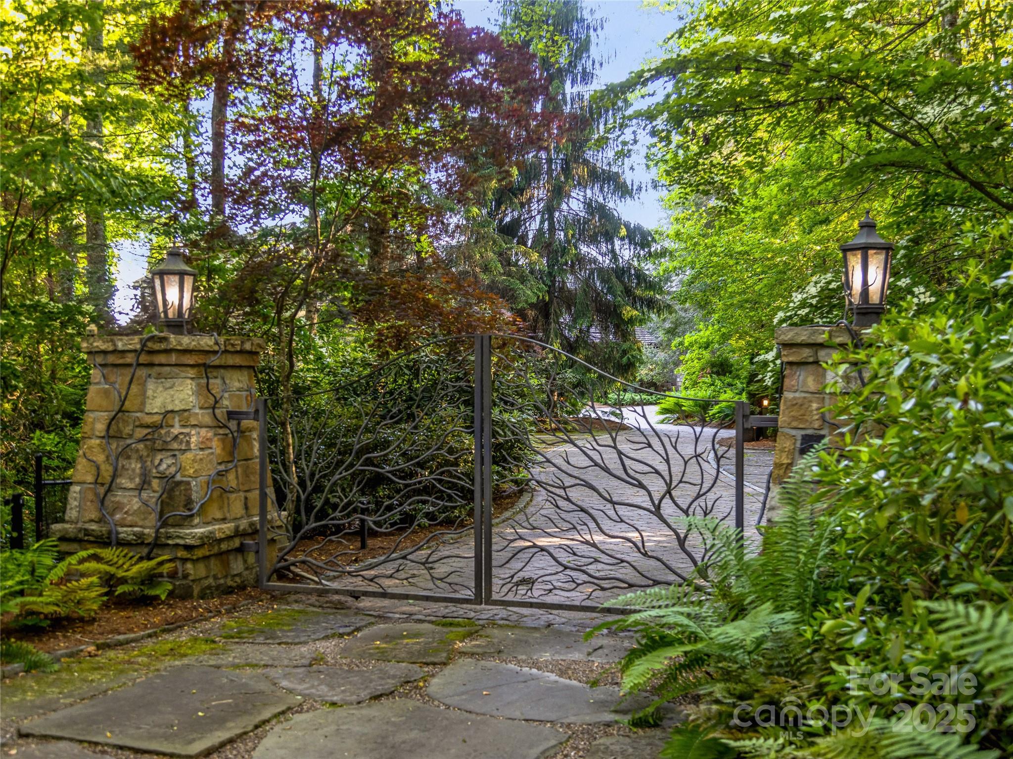 41 Chimney Point