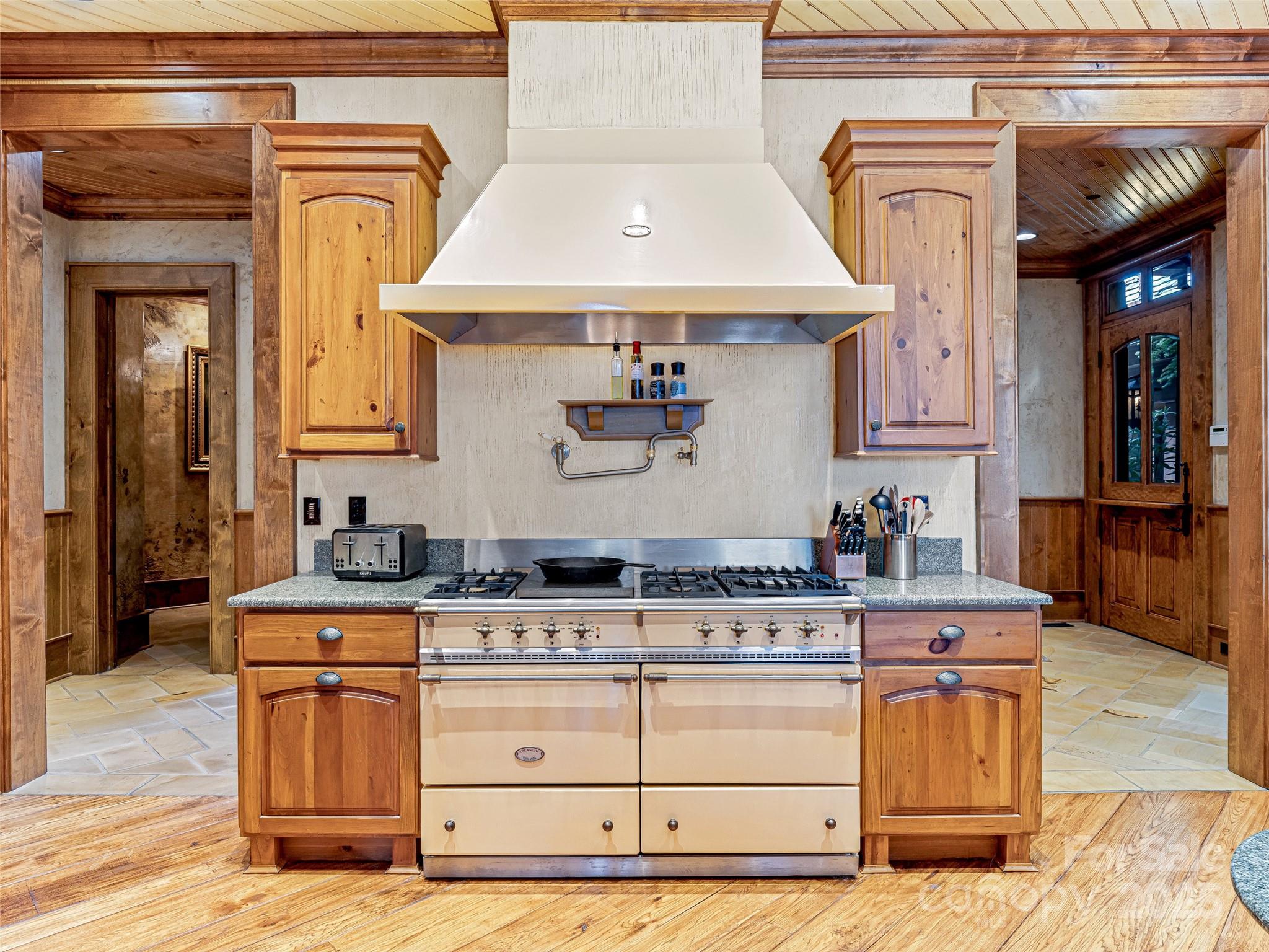 Lake Toxaway Estates - Residential