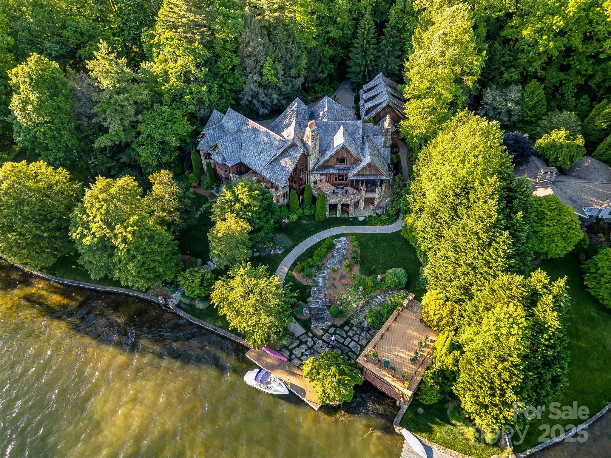 Lake Toxaway Estates - Residential