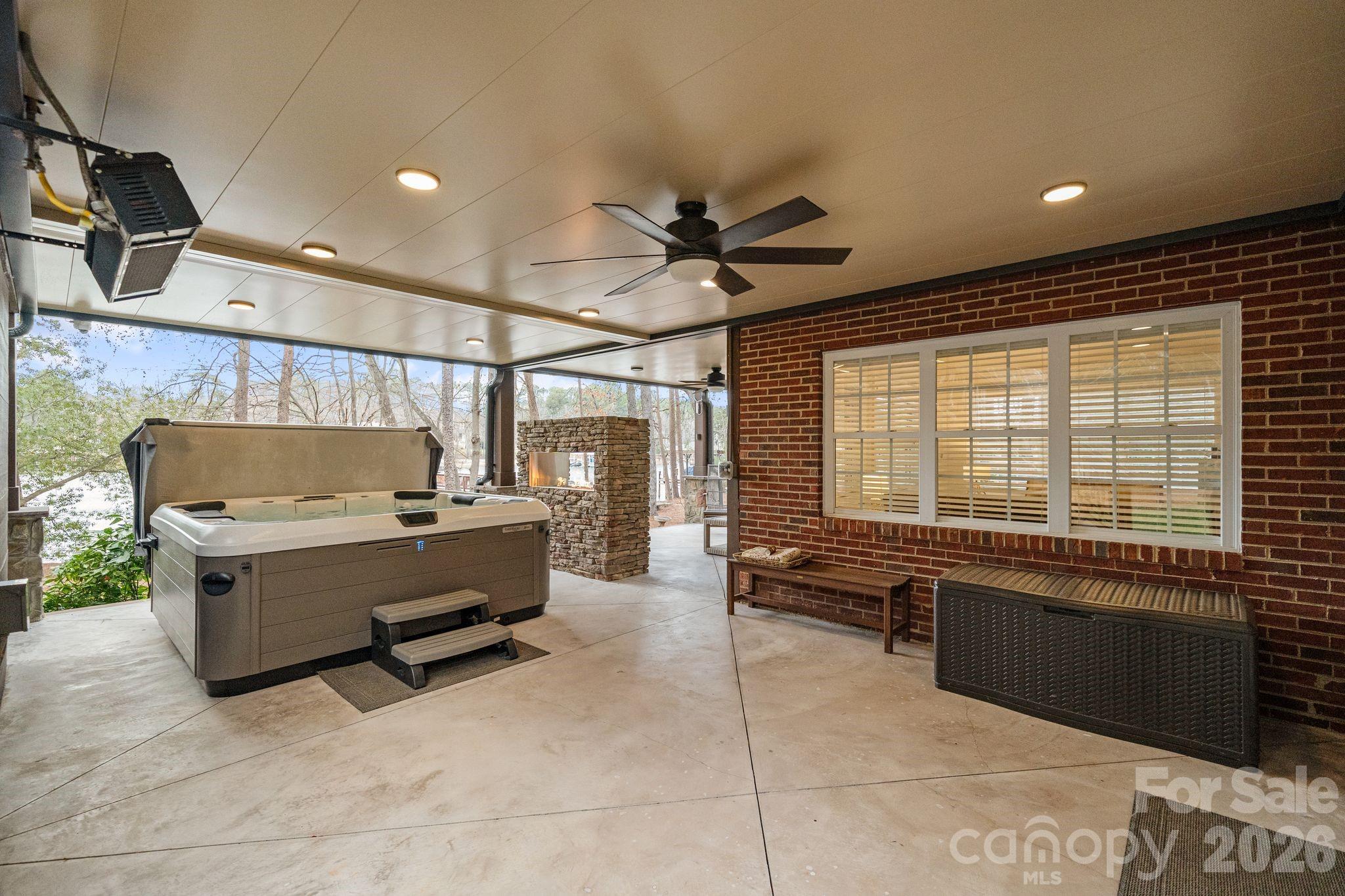 Sailview - Residential