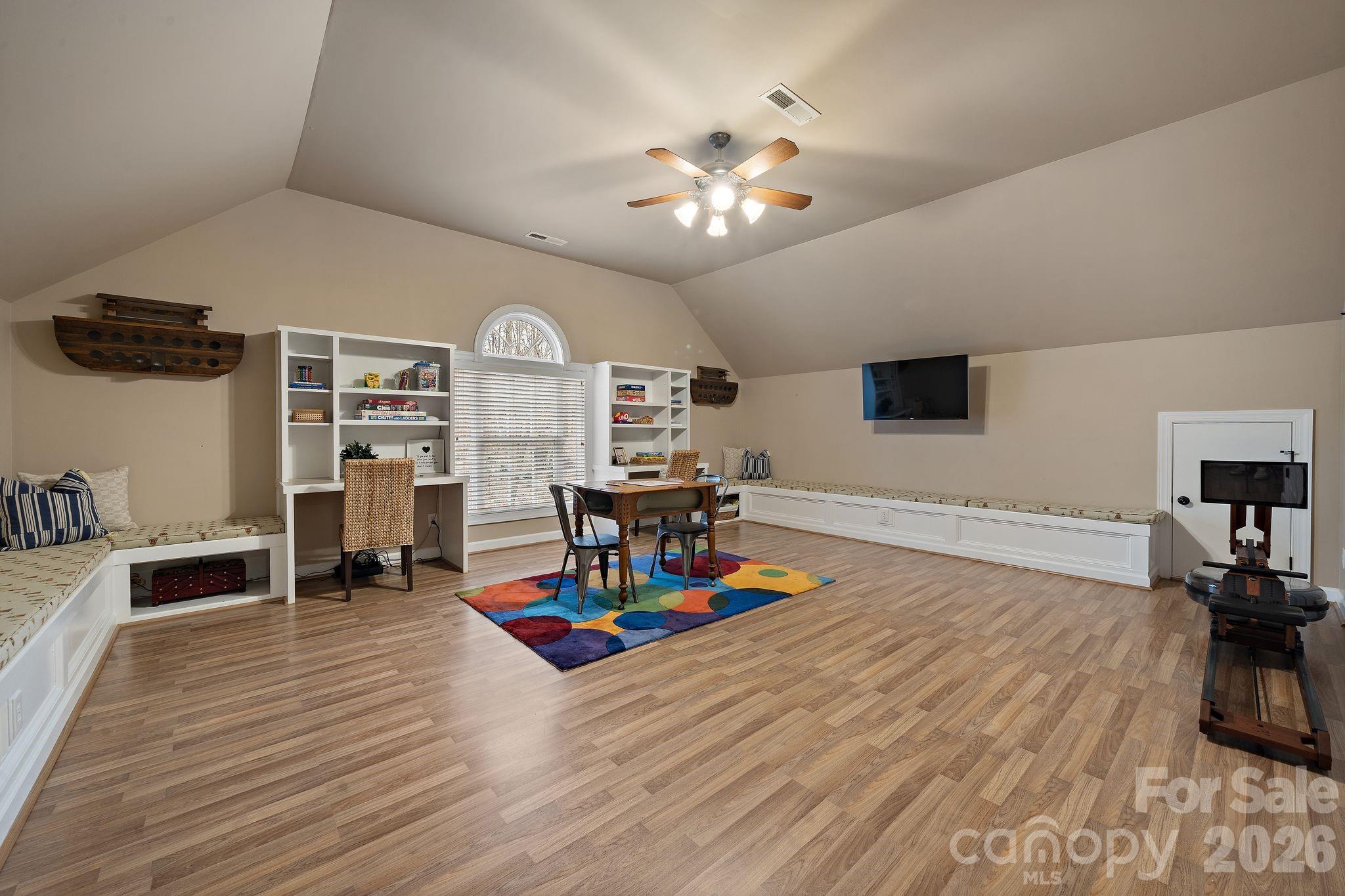 Sailview - Residential