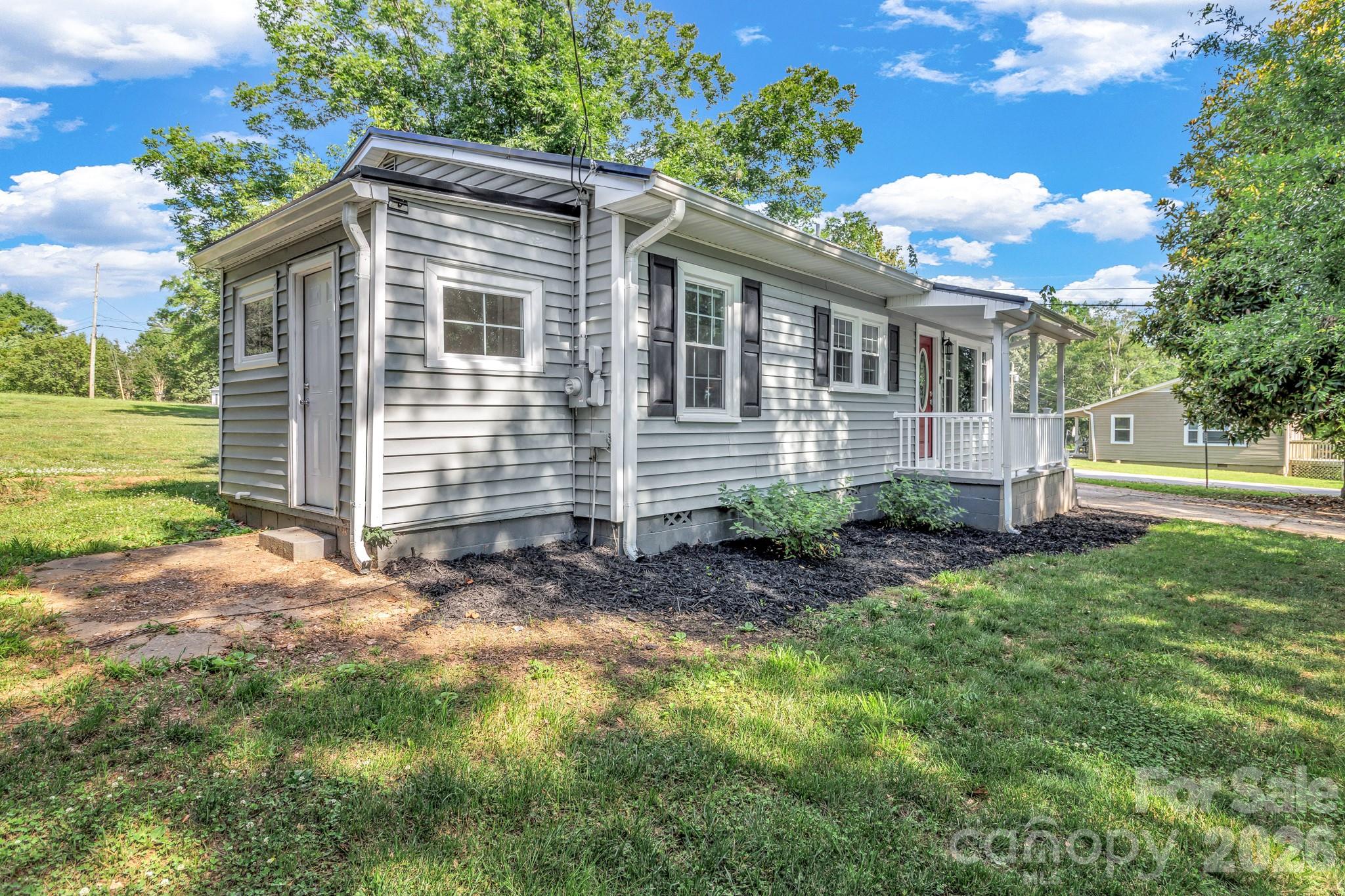 137 J E Morrow Street