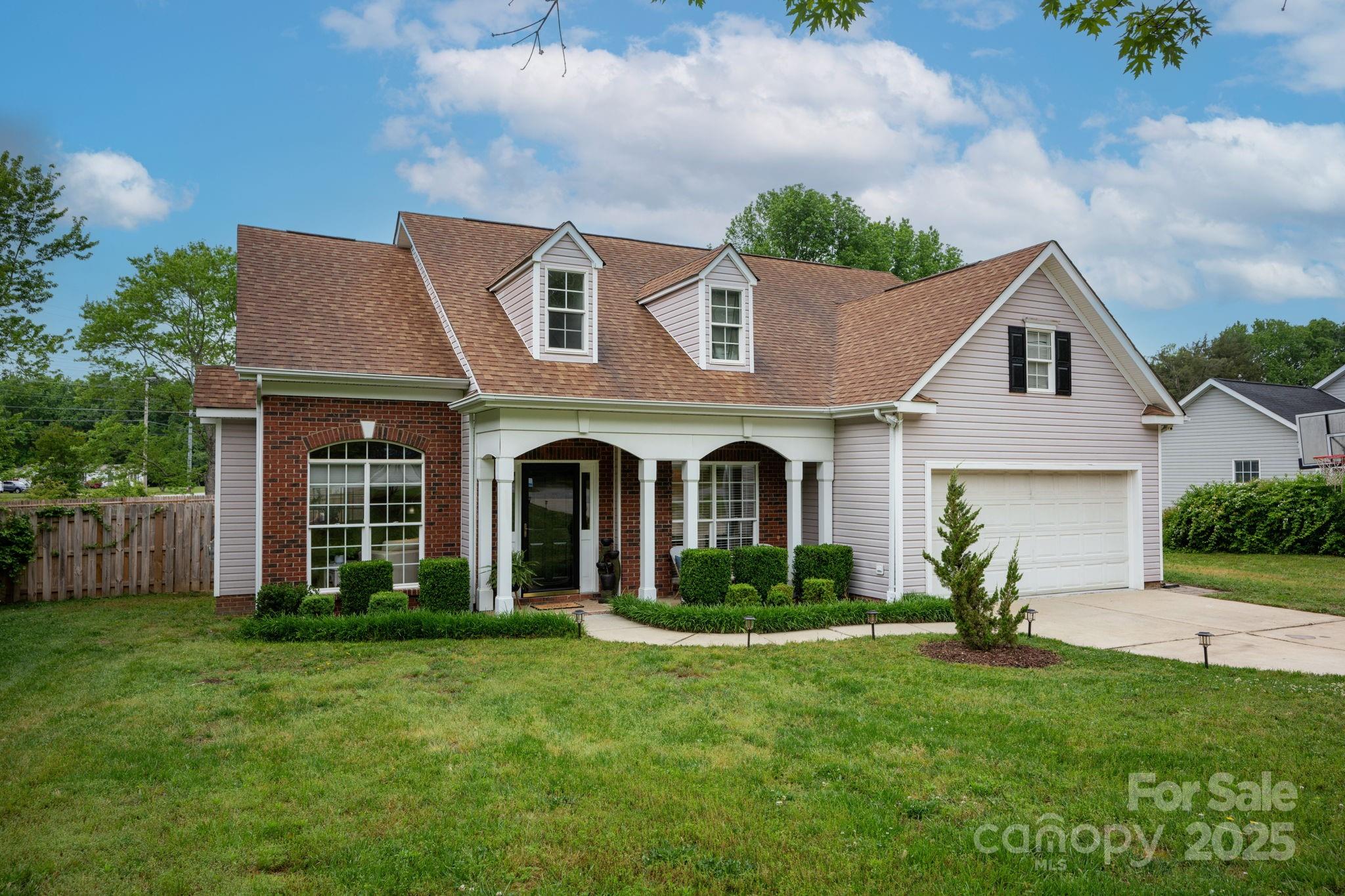 1307 Trull Place