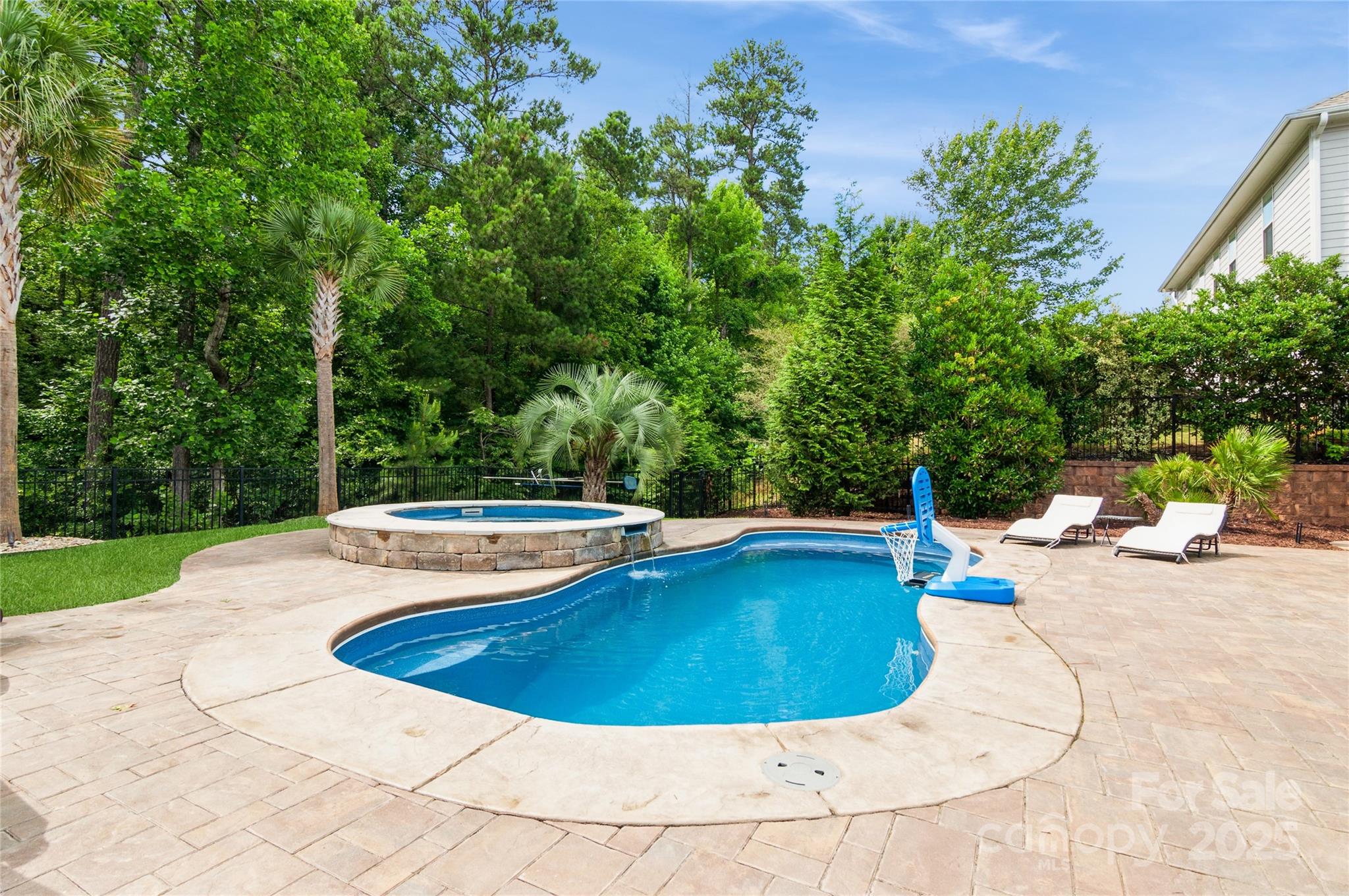 The Preserve At Riverchase - Residential