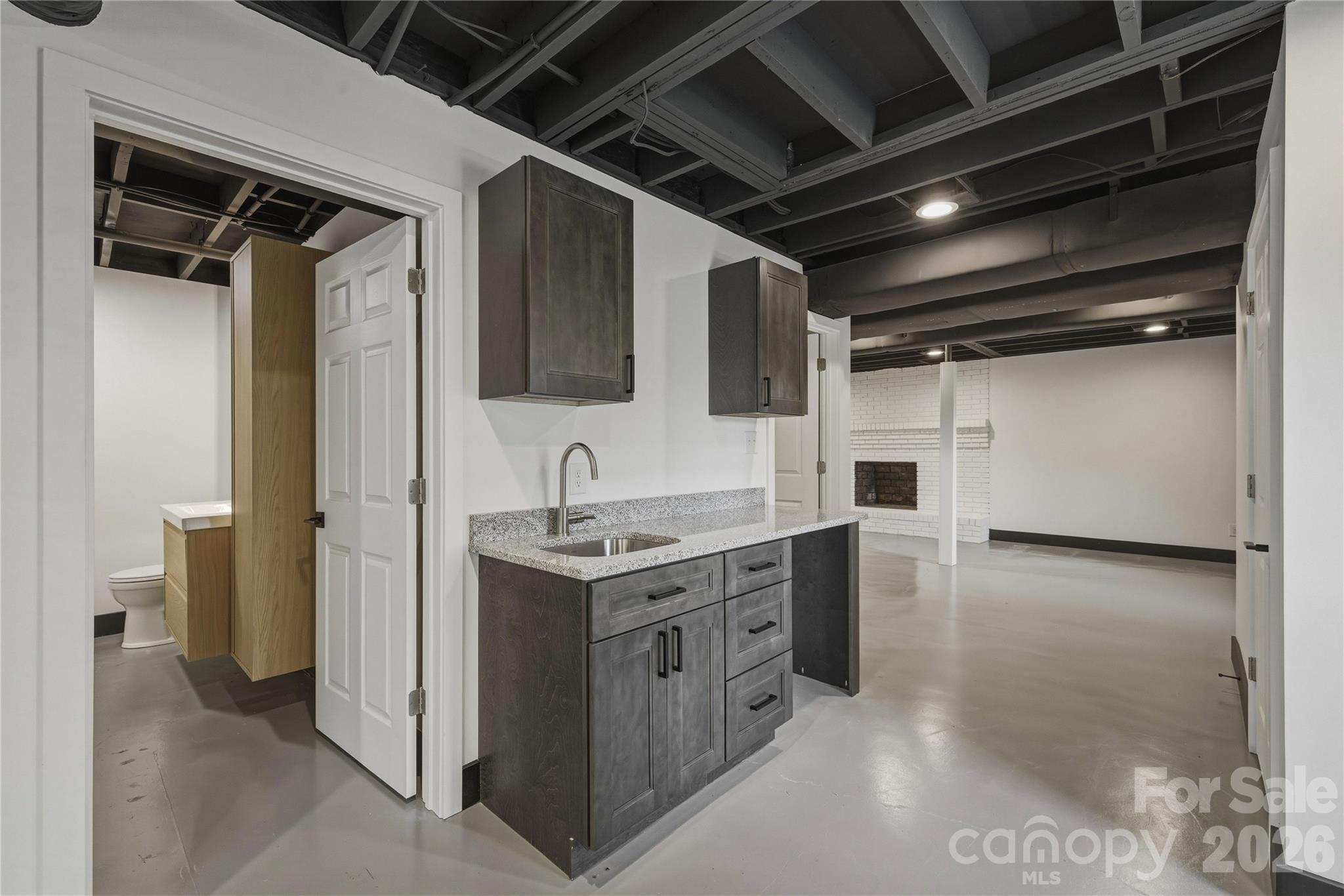 Pinecrest - Residential