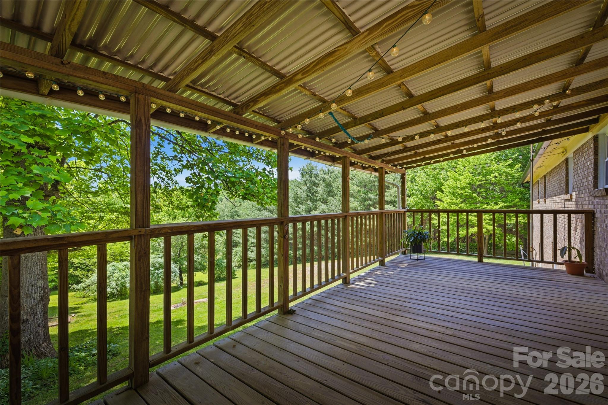 Pinecrest - Residential