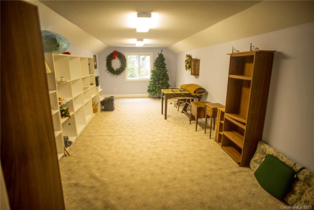 Crystal Tree - Residential