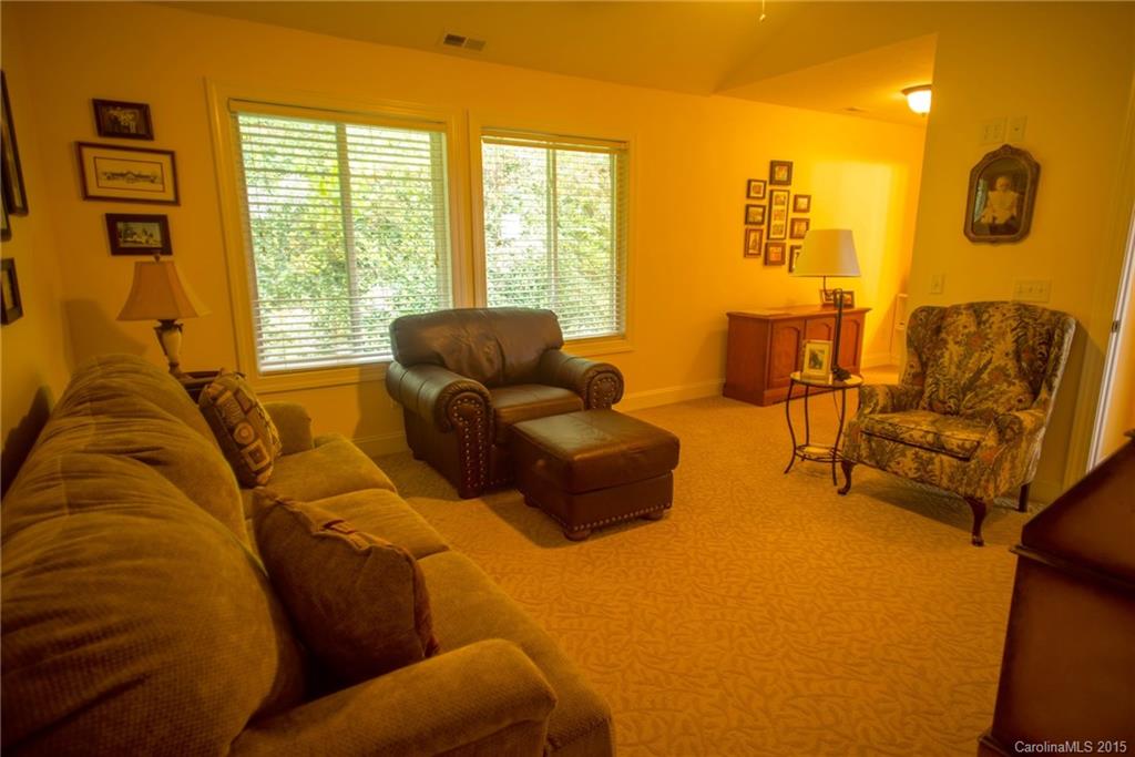 Crystal Tree - Residential