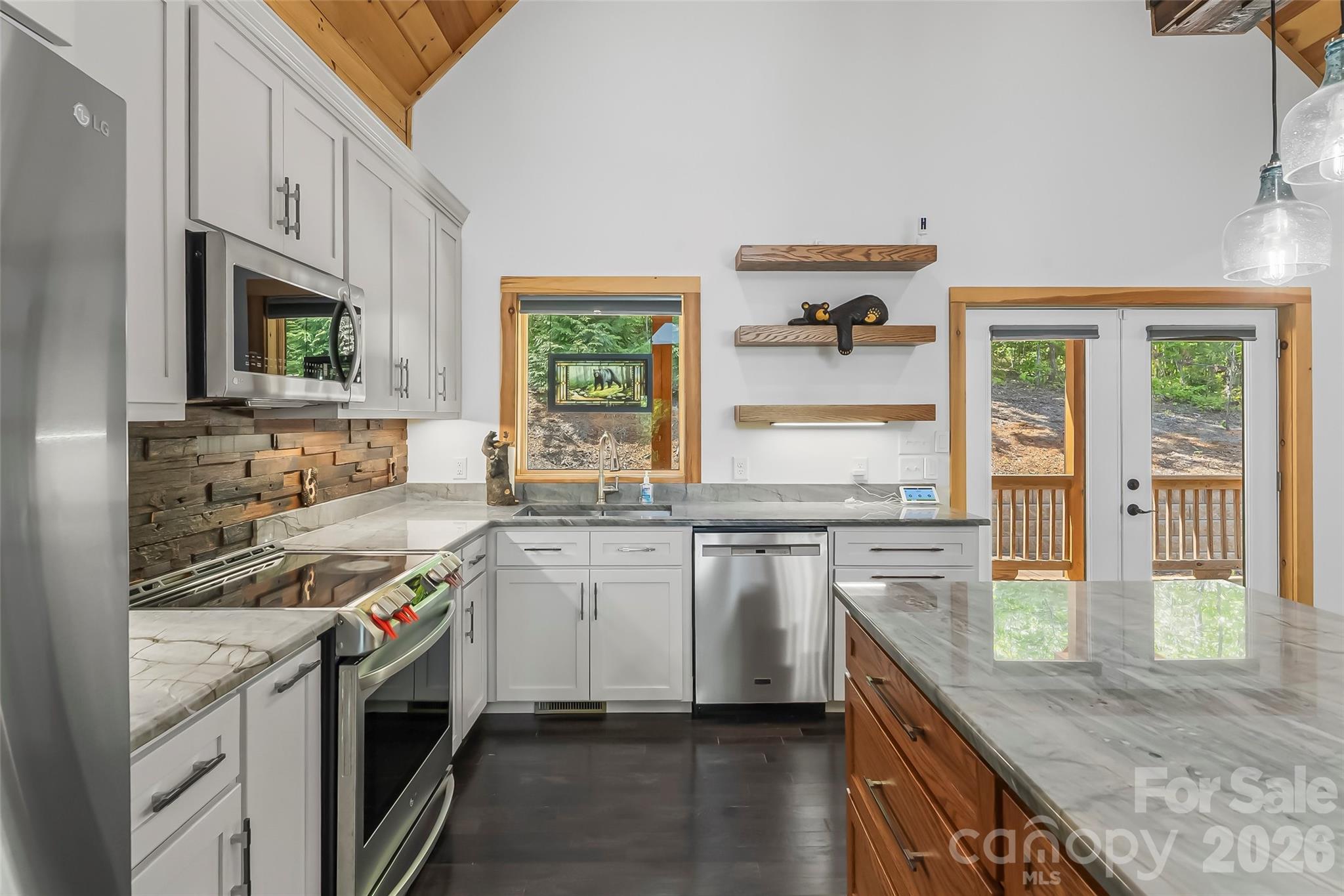 Grandview Peaks - Residential