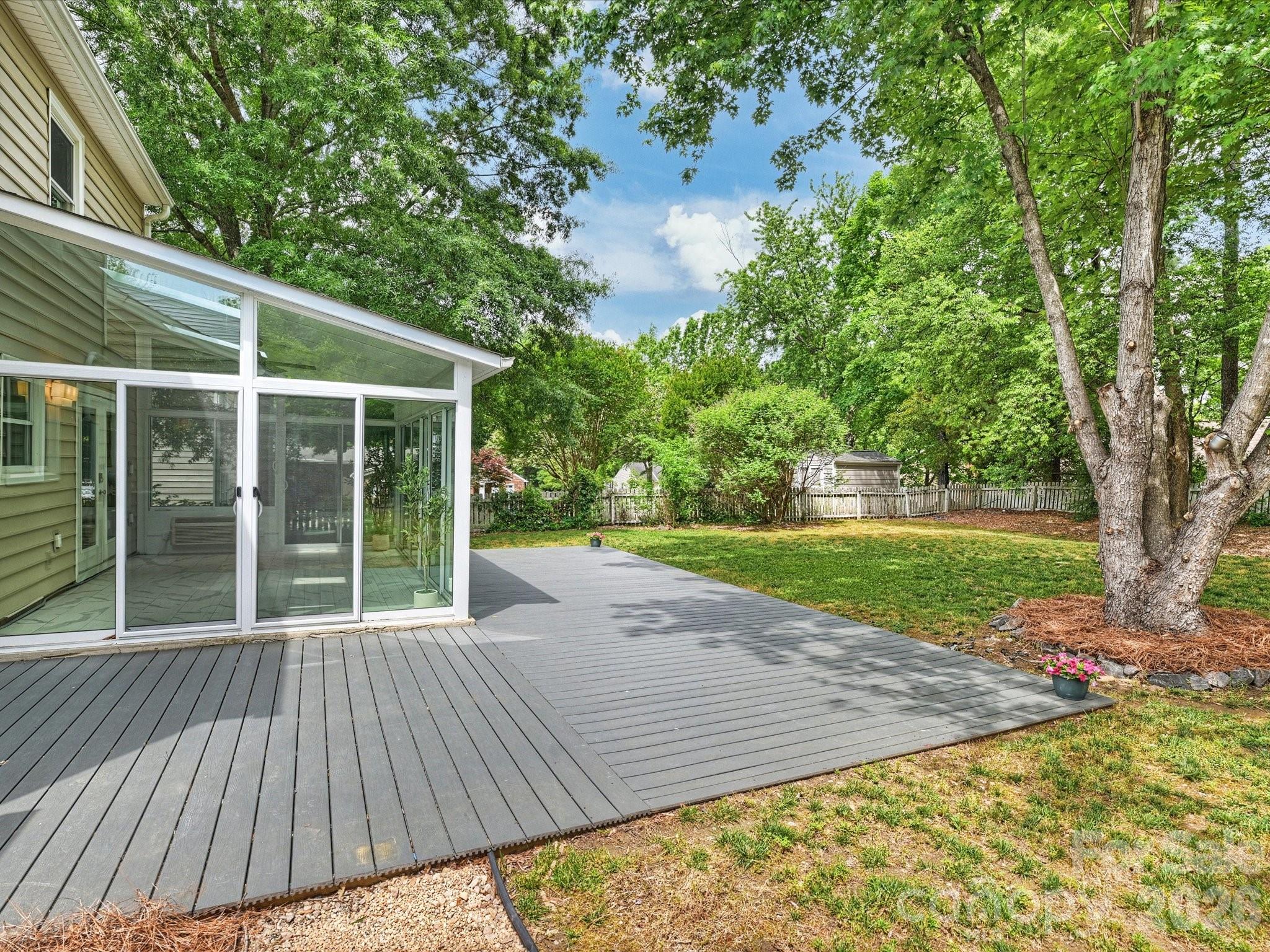Candlewyck - Residential