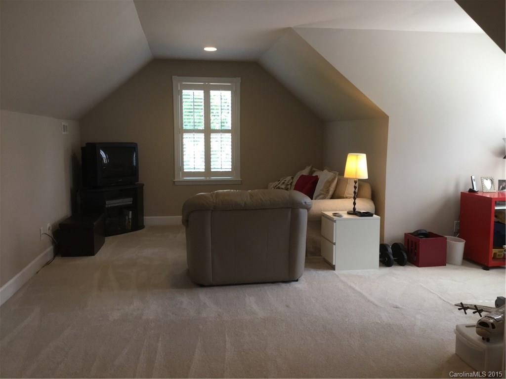 Cowans Ford Park - Residential