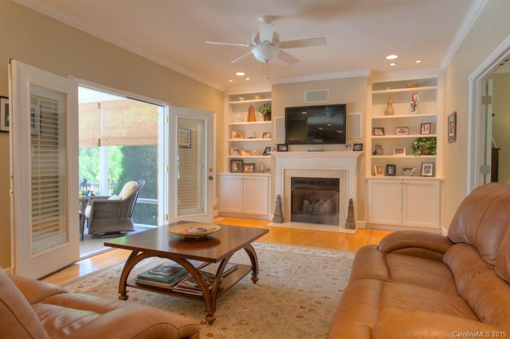 Cowans Ford Park - Residential