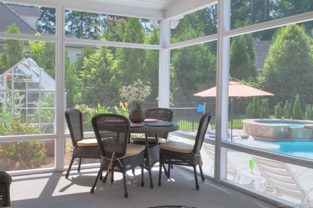 Cowans Ford Park - Residential