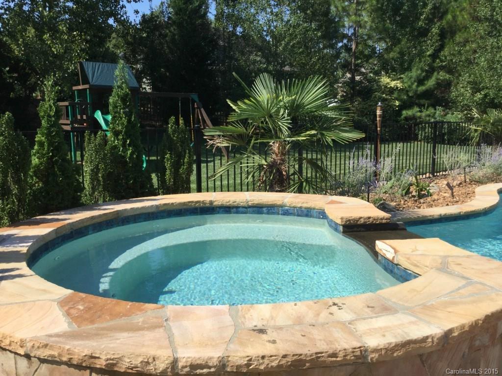 Cowans Ford Park - Residential