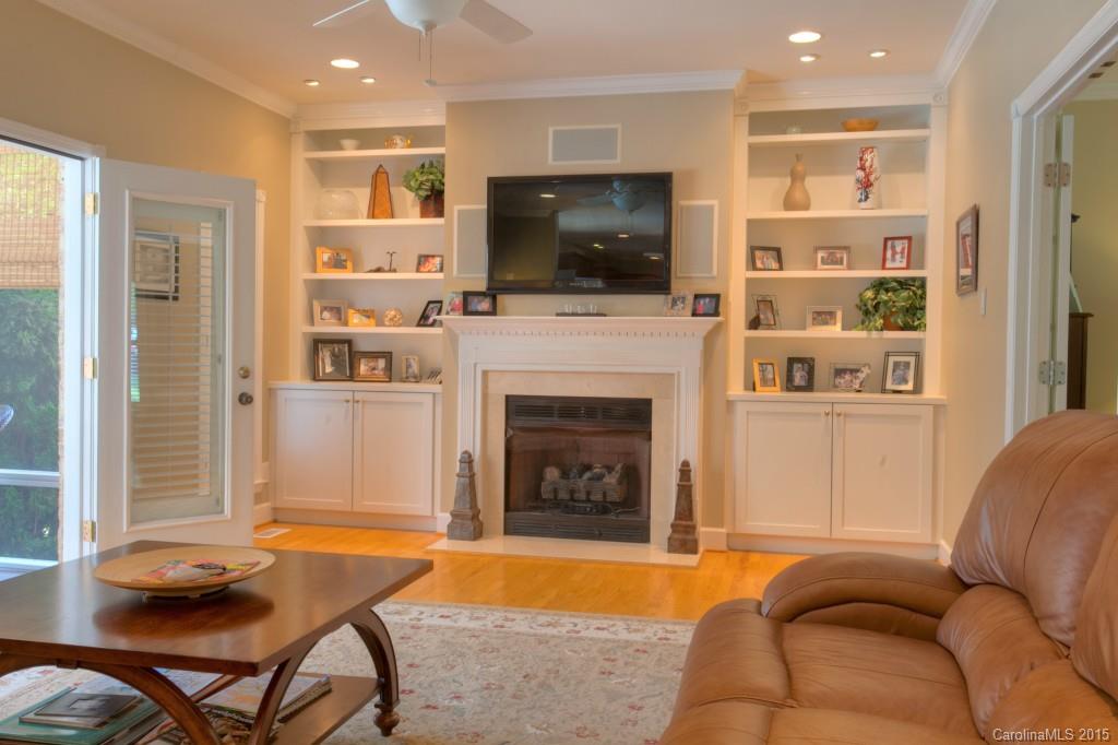 Cowans Ford Park - Residential