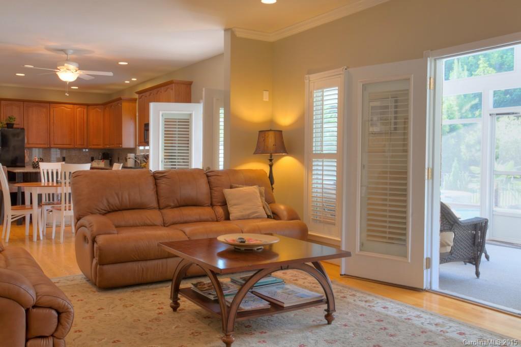 Cowans Ford Park - Residential