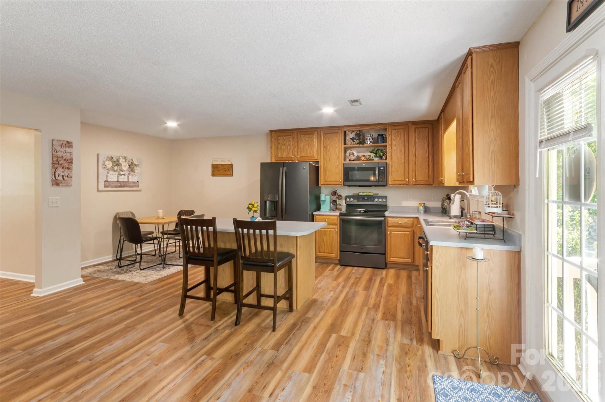 Hutchison Woods - Residential