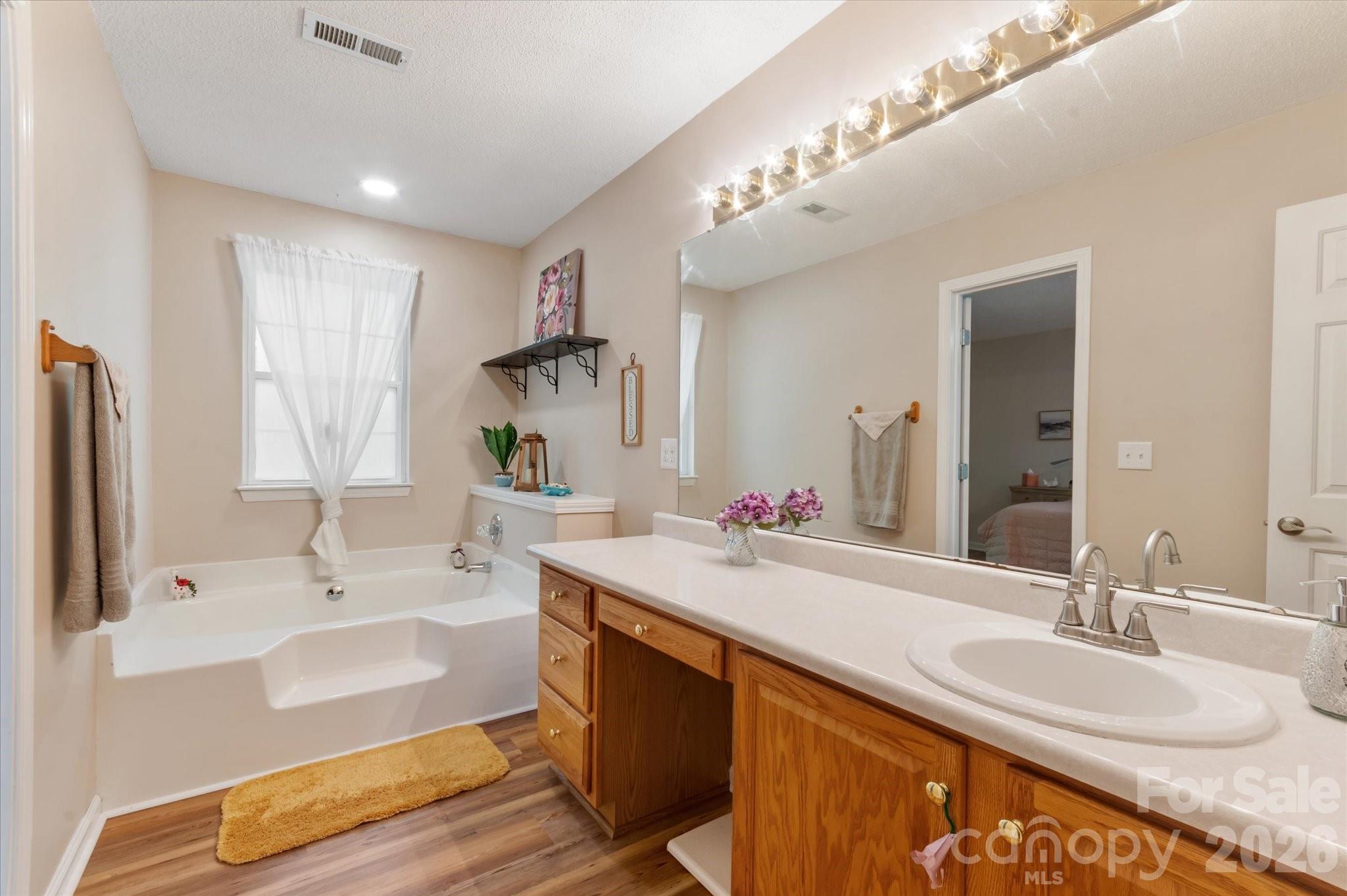 Hutchison Woods - Residential