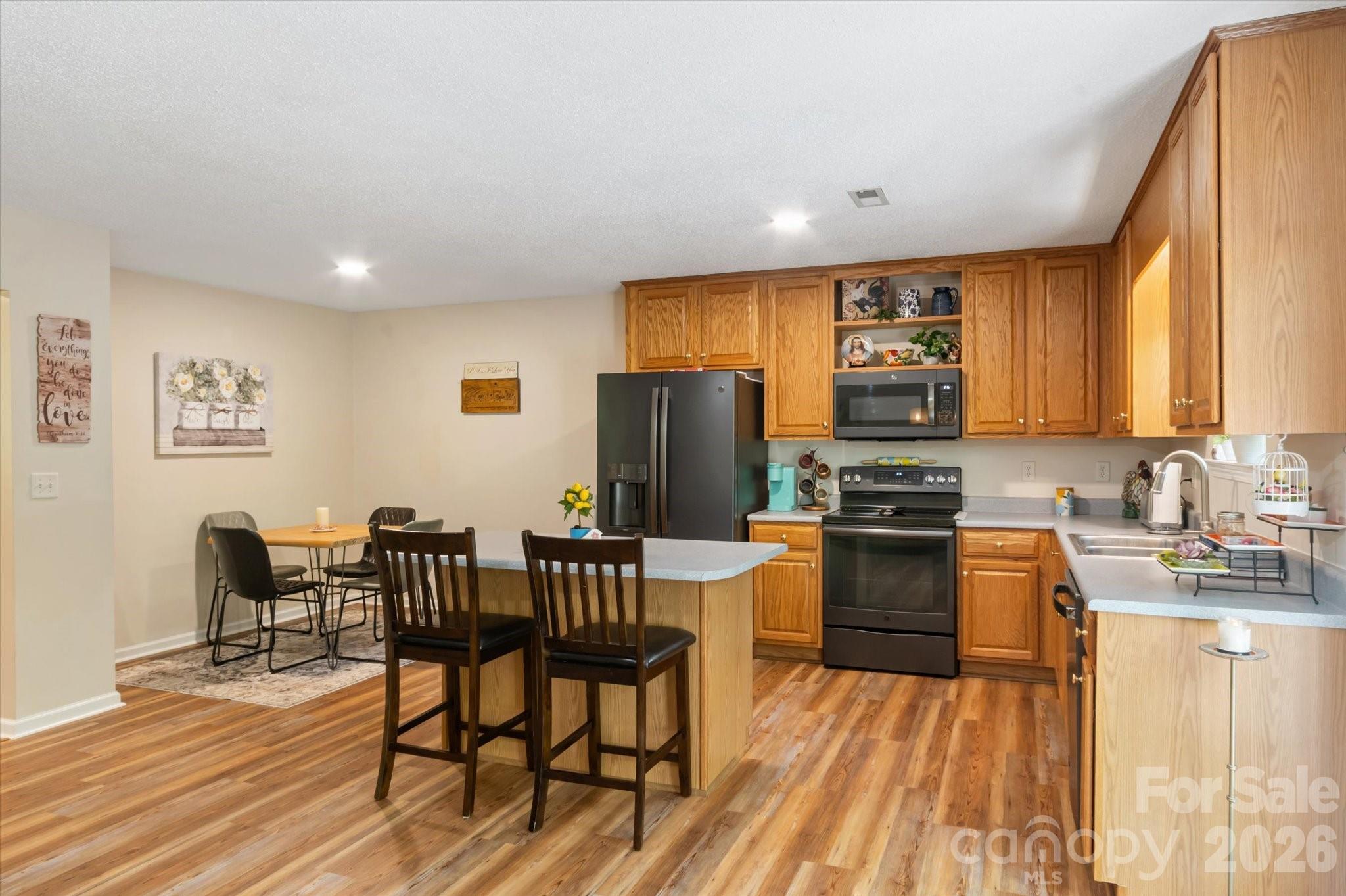 Hutchison Woods - Residential