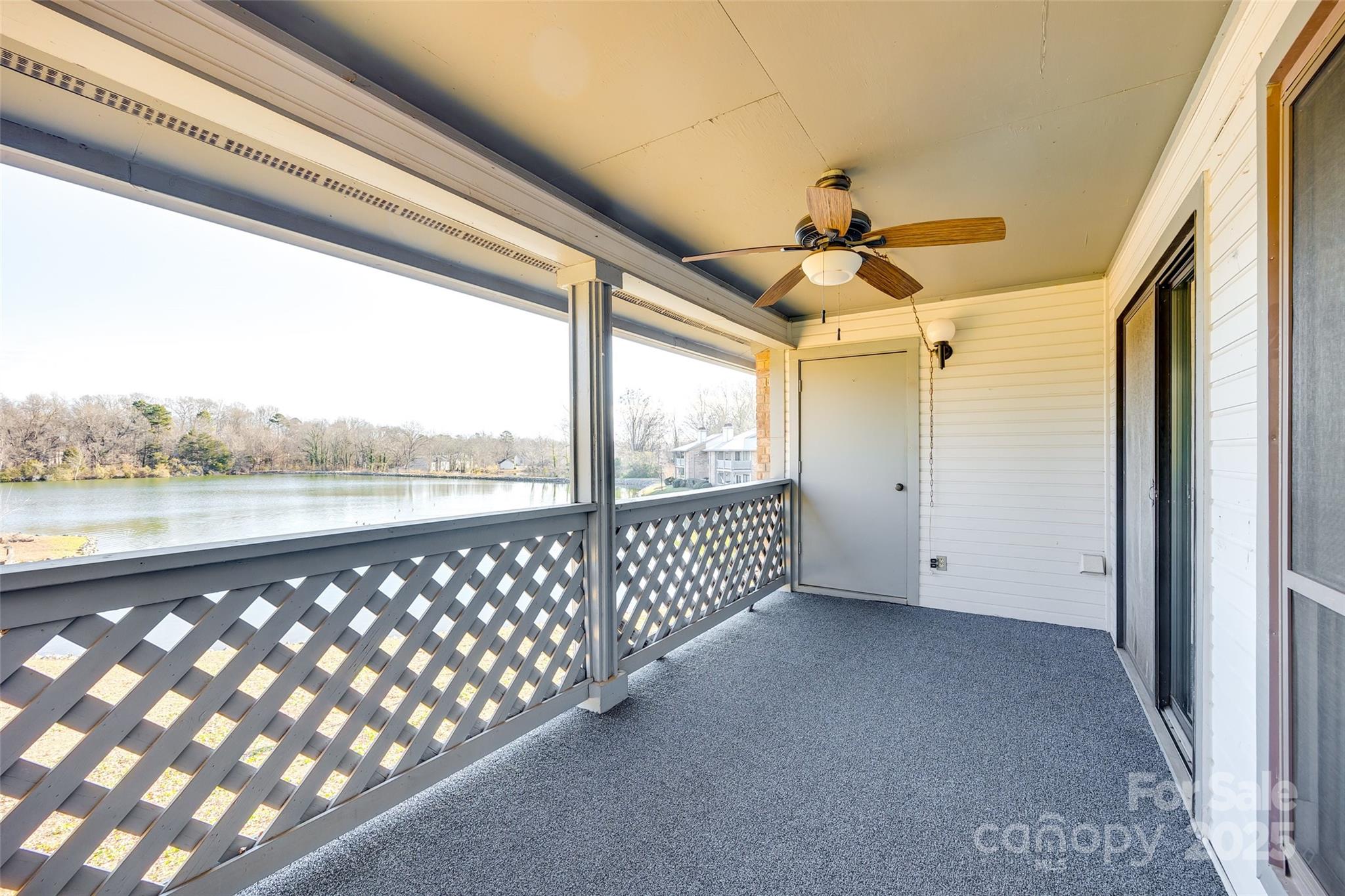 Harris Lake - Residential