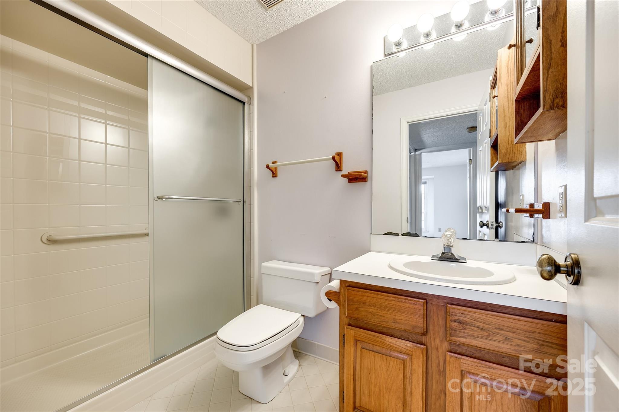 Harris Lake - Residential