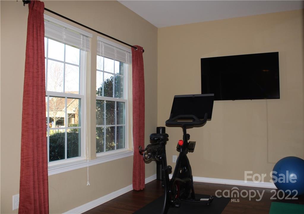 Curtis Pond - Residential