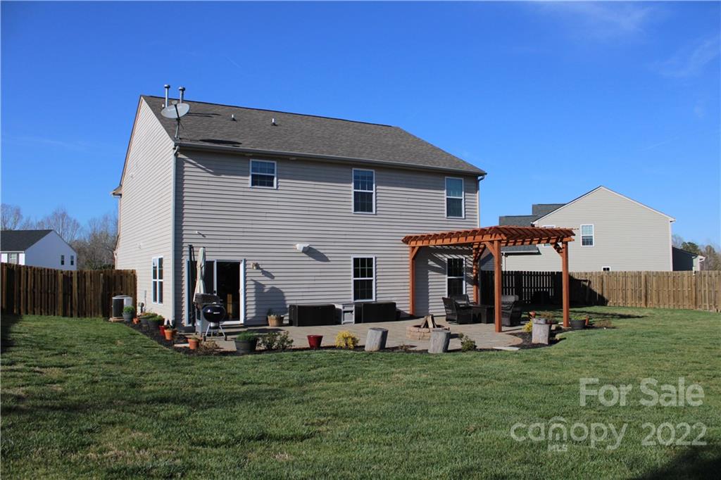 Curtis Pond - Residential