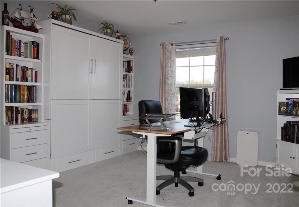 Curtis Pond - Residential