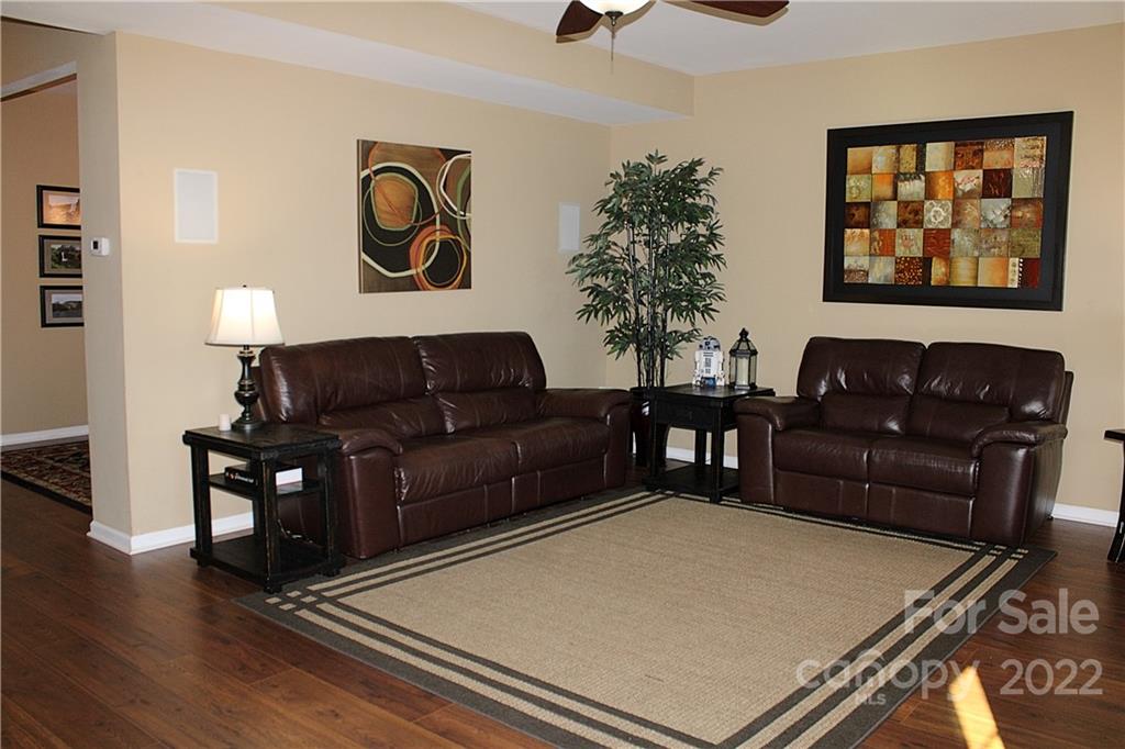 Curtis Pond - Residential