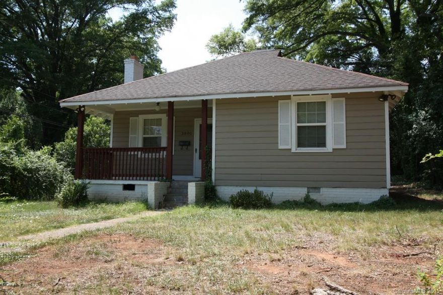 Cute bungalow in the heart of a growing area. Live minutes to downtown Charlotte and right on the public bus line. Just a bit of TLC will make this home shine. Updated bathroom and kitchen provide a solid foundation to help make this home your own.