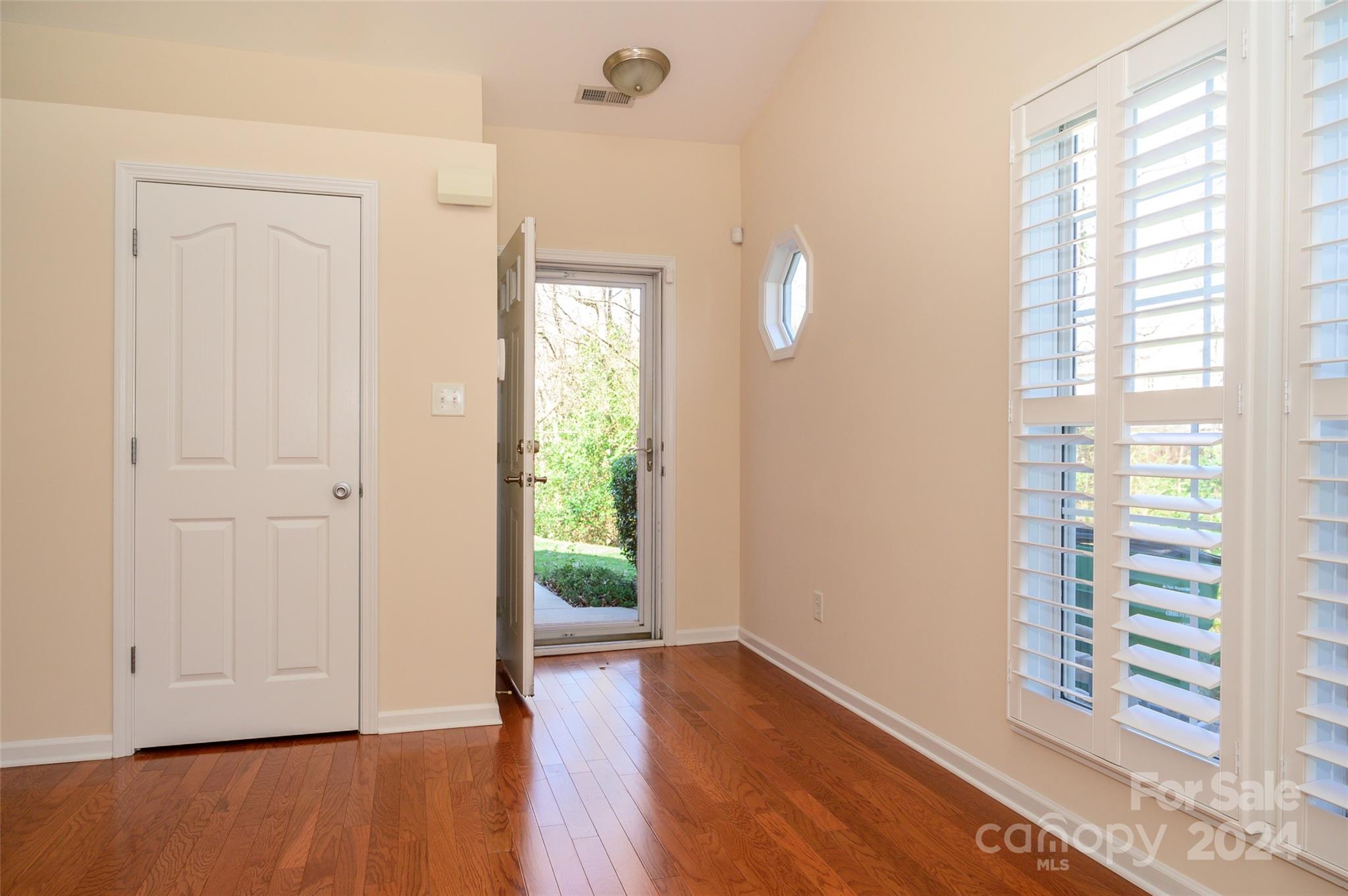 Oakhurst - Residential