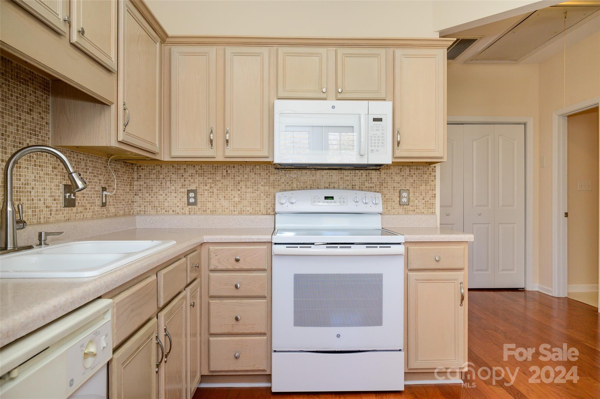 Oakhurst - Residential