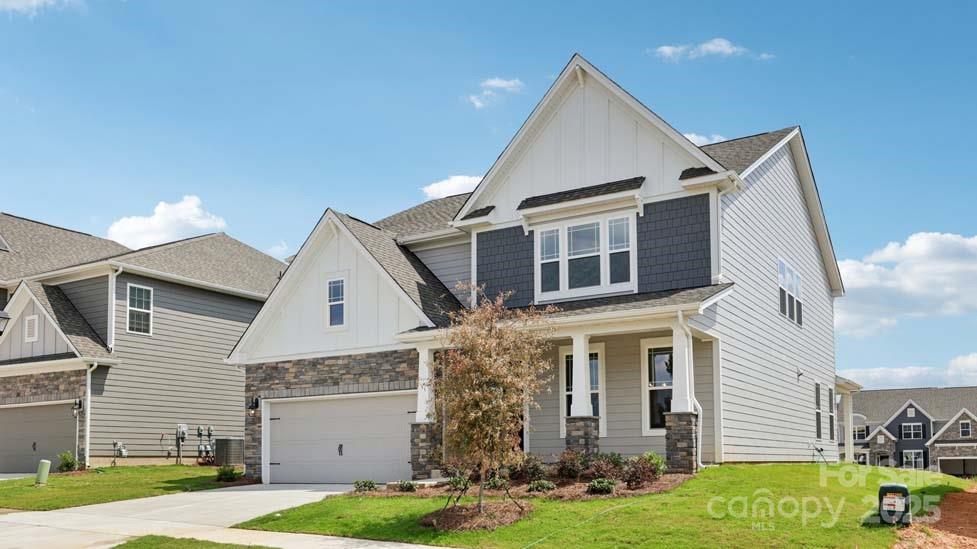 2882 Atwater Pond Circle