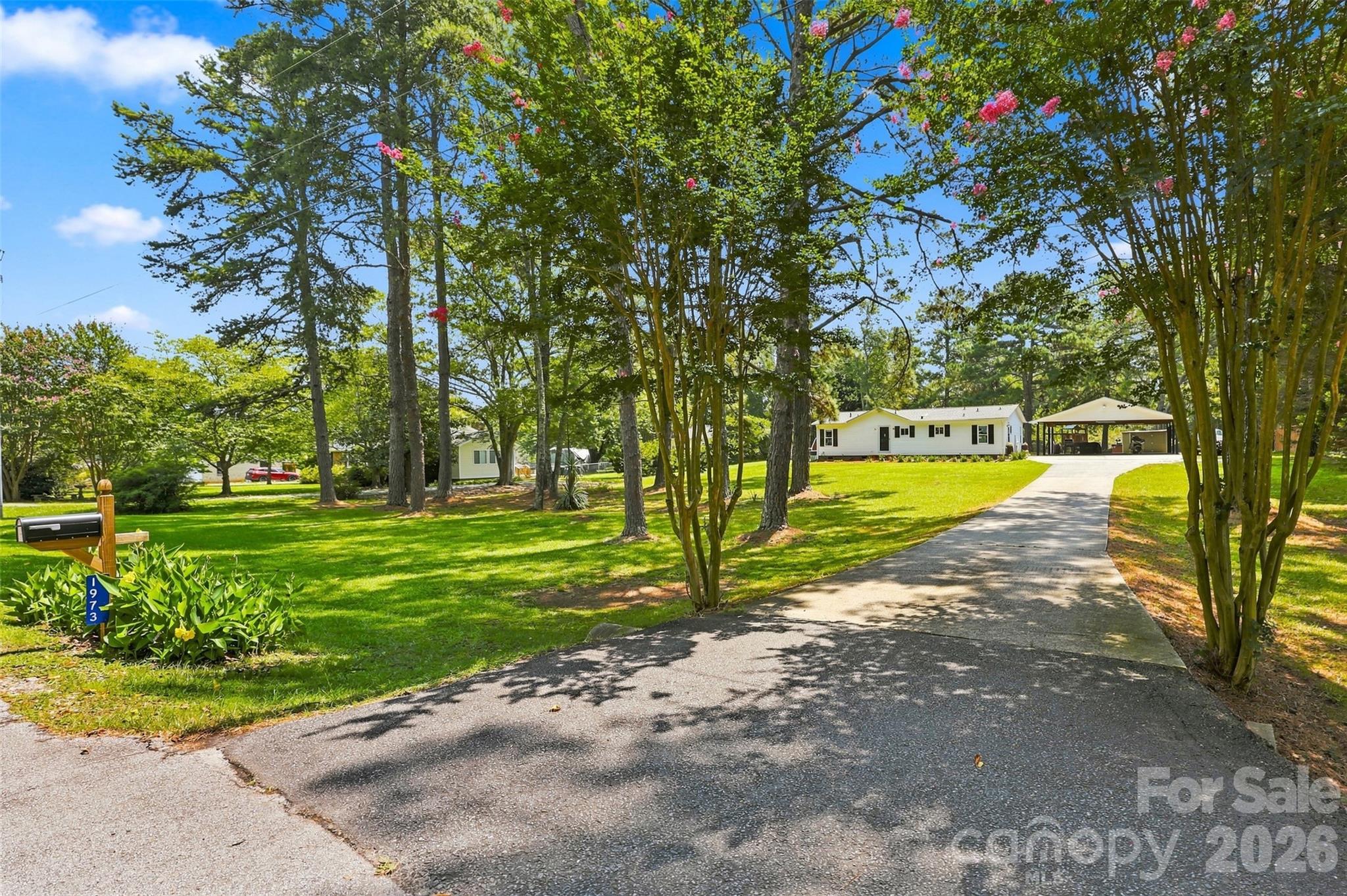 1973 Davis Circle