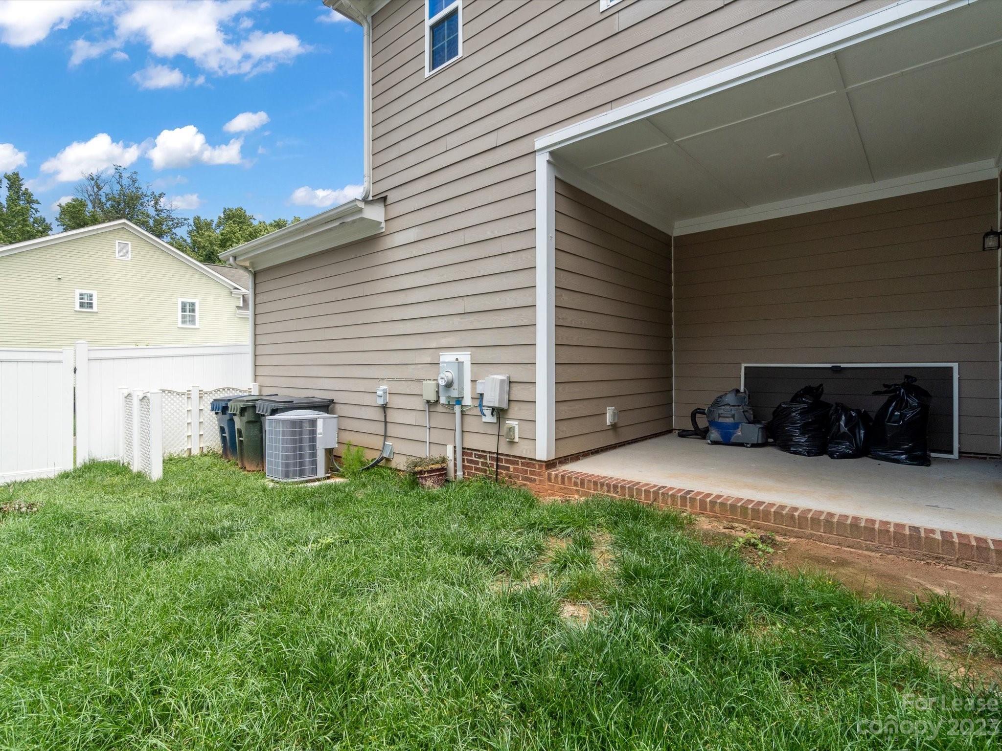 Monteith Park - Residential Lease