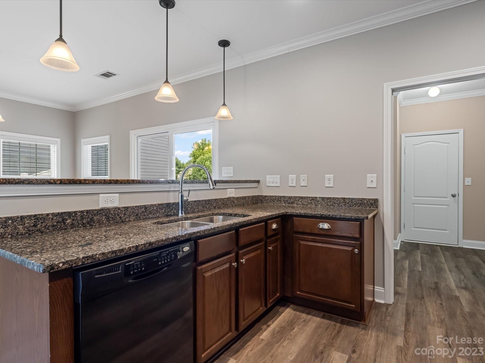 Monteith Park - Residential Lease
