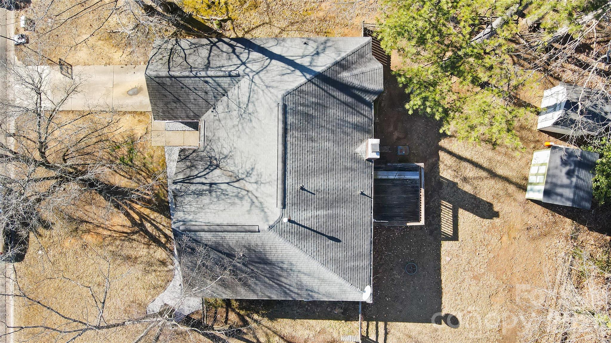 6906 Streamside Drive