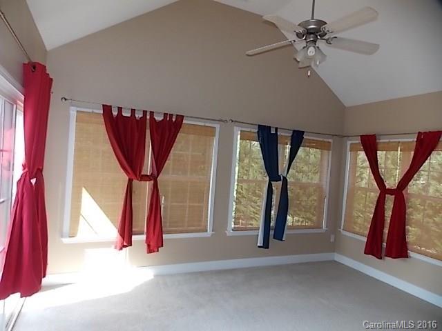 Cobblestone Village - Residential