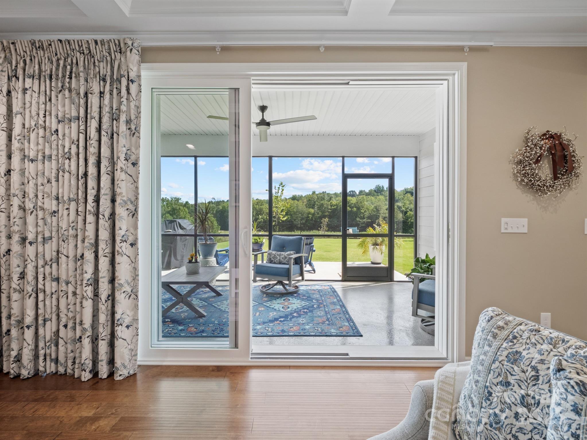 423 Lucky Drive NW