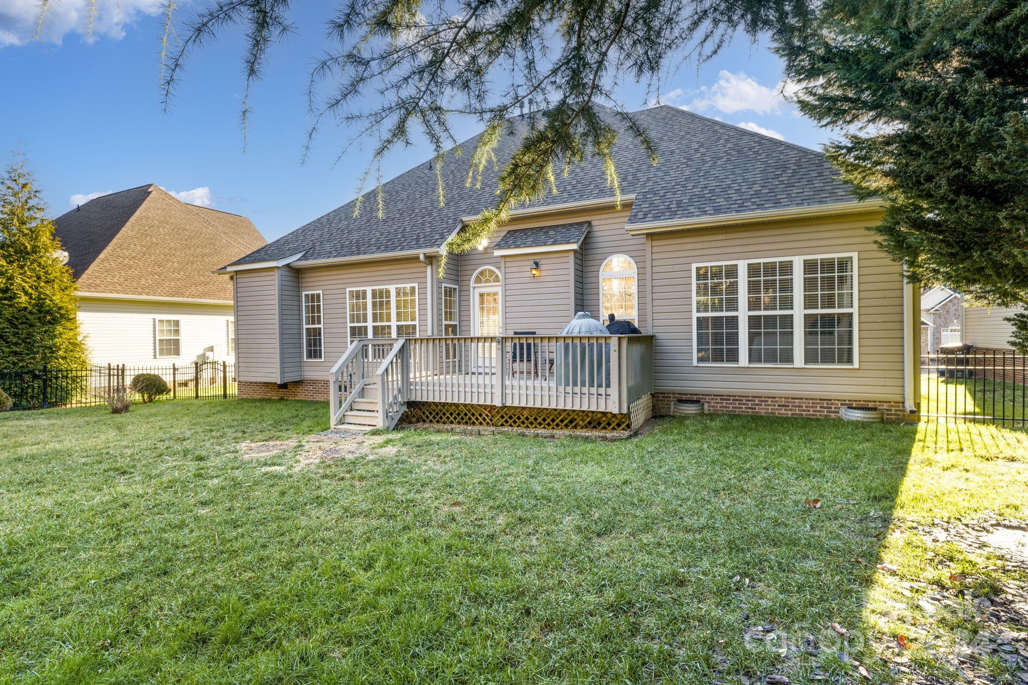 Seven Oaks - Residential