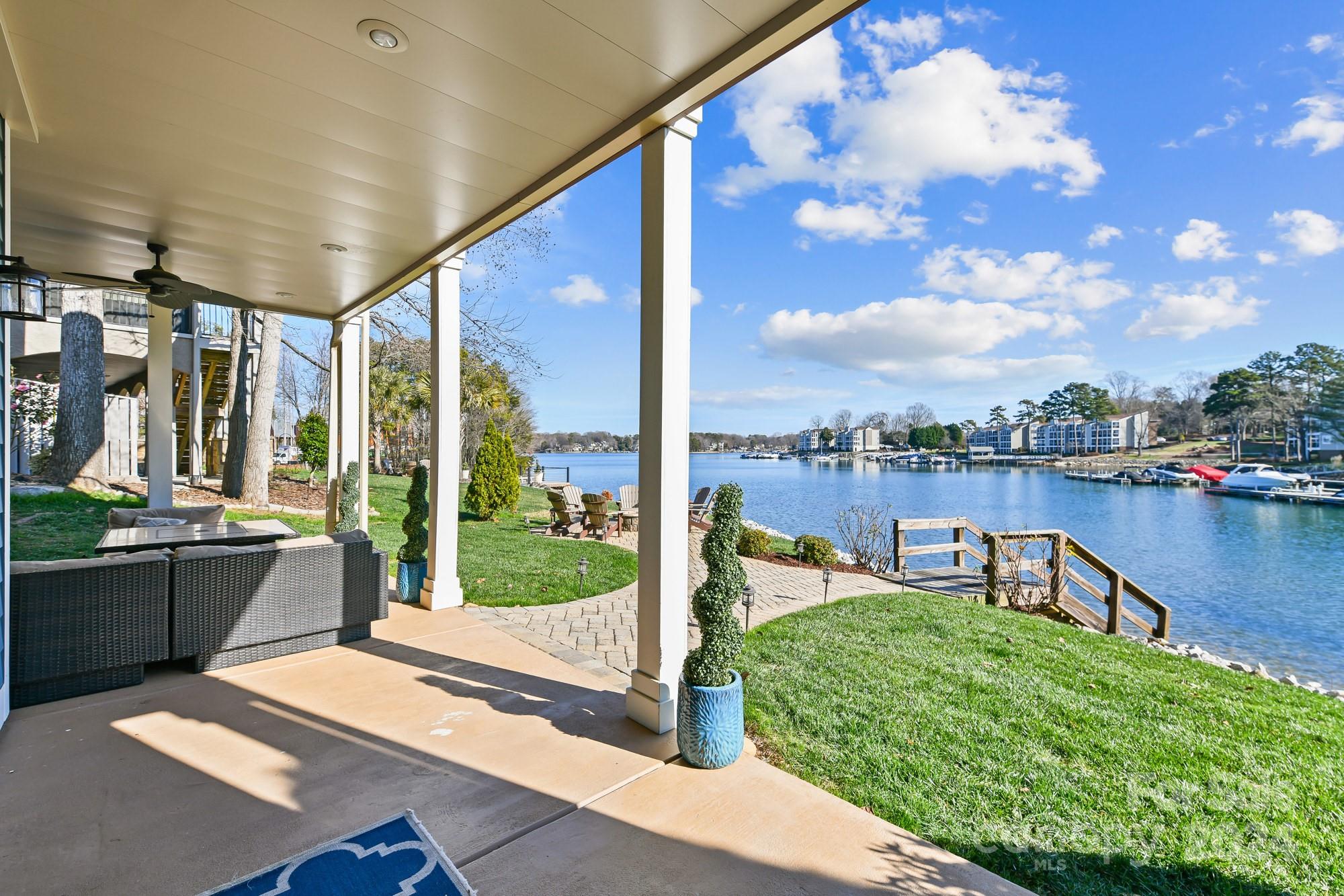 Pointe Regatta - Residential