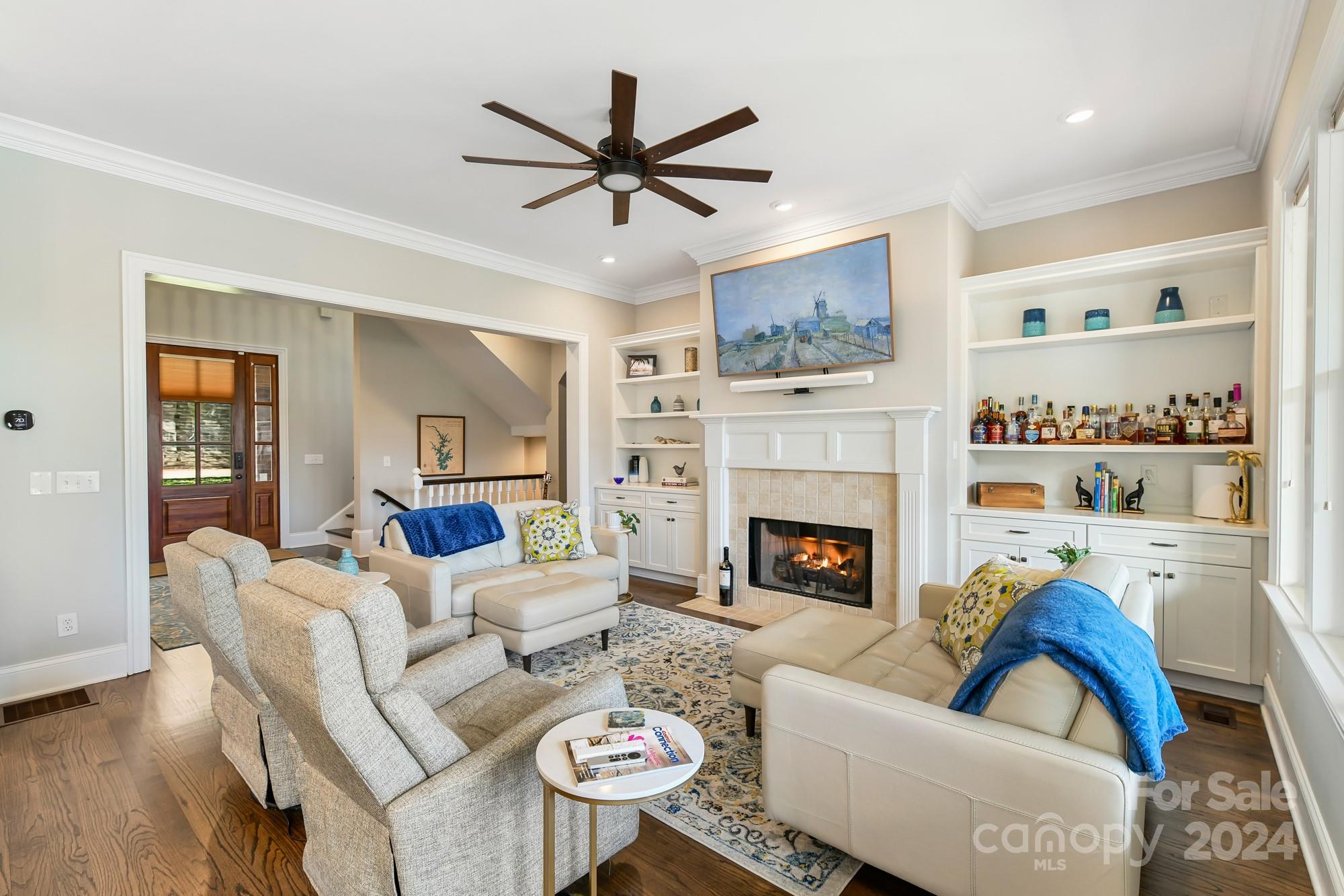 Pointe Regatta - Residential